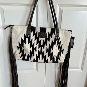 STUNNING! American Darling tote bag with genuine leather fringe!